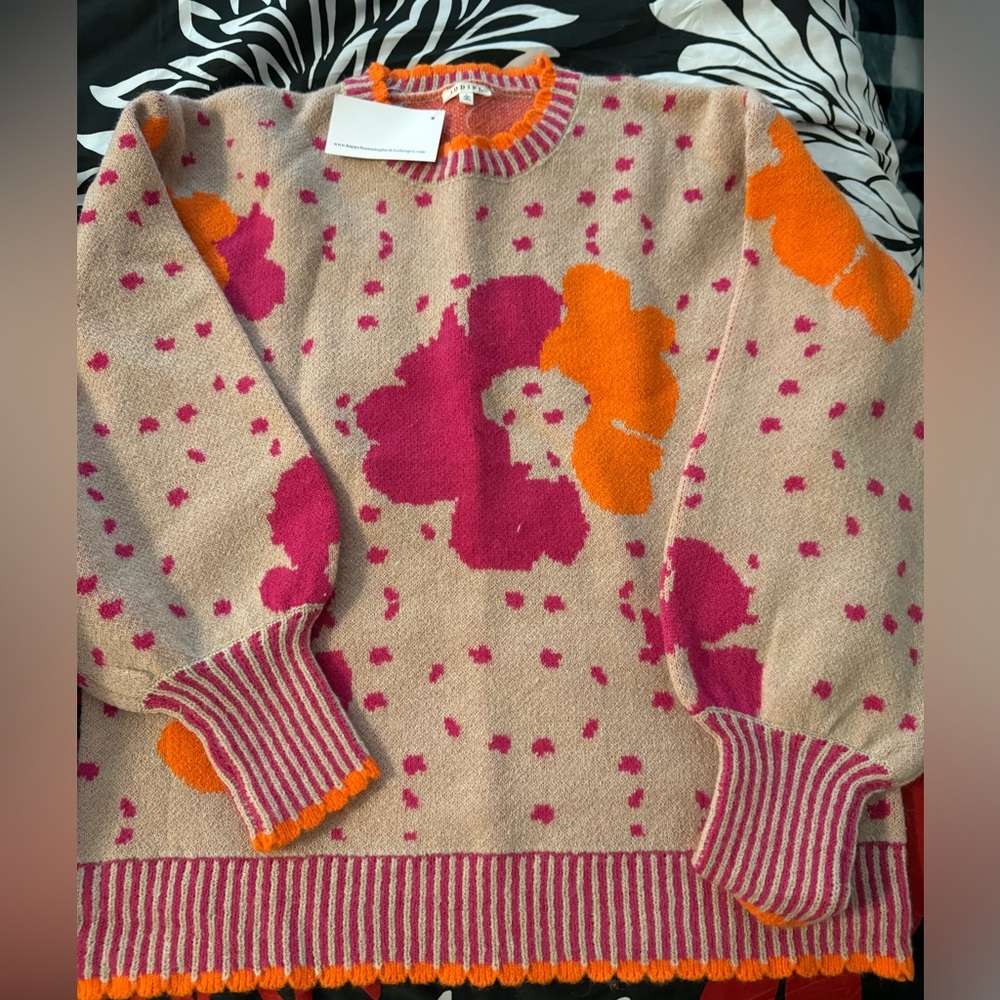 NWT Women’s Sweater